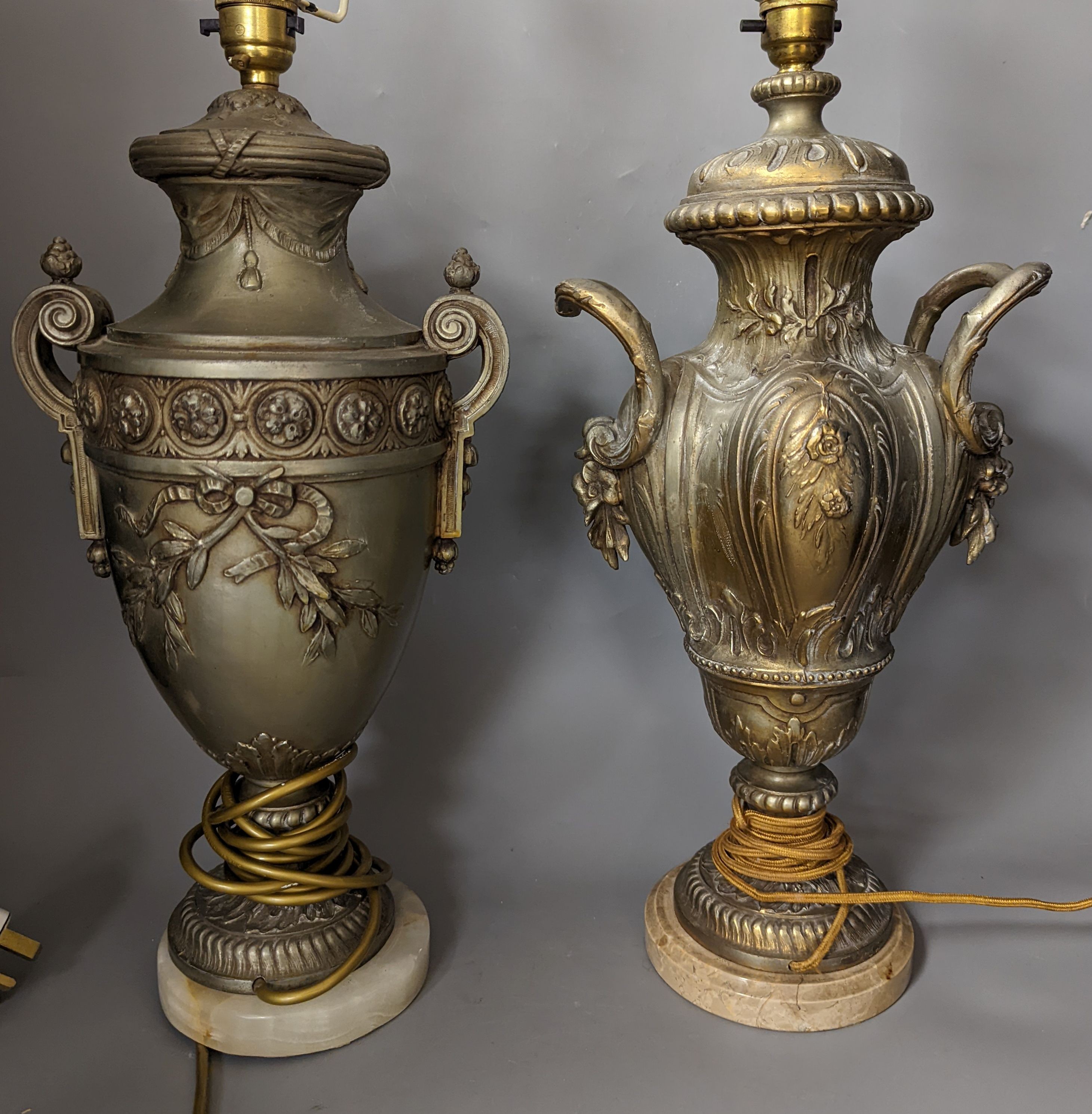 A pair of metal based table lamps, Lamp bases17 cms high.